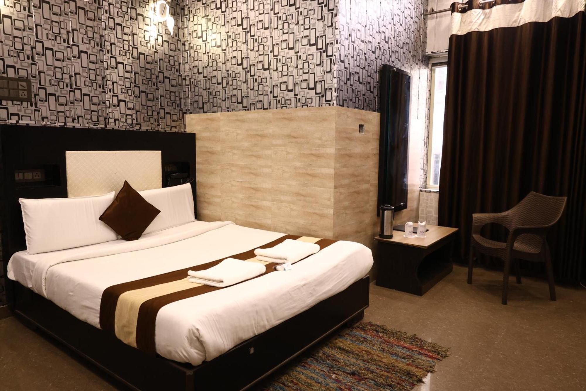 Hotel Pardesi 哈里瓦 外观 照片