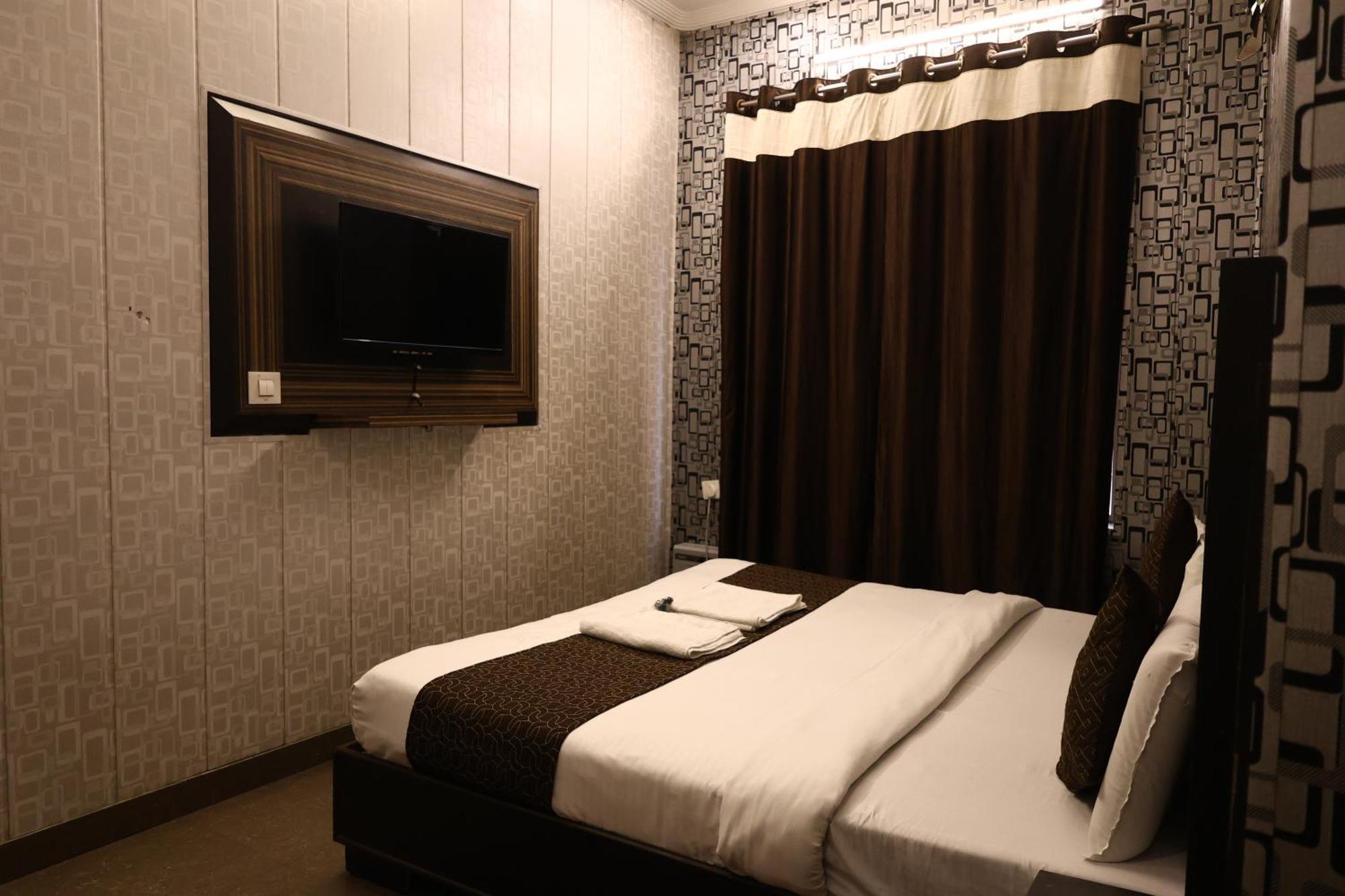 Hotel Pardesi 哈里瓦 外观 照片
