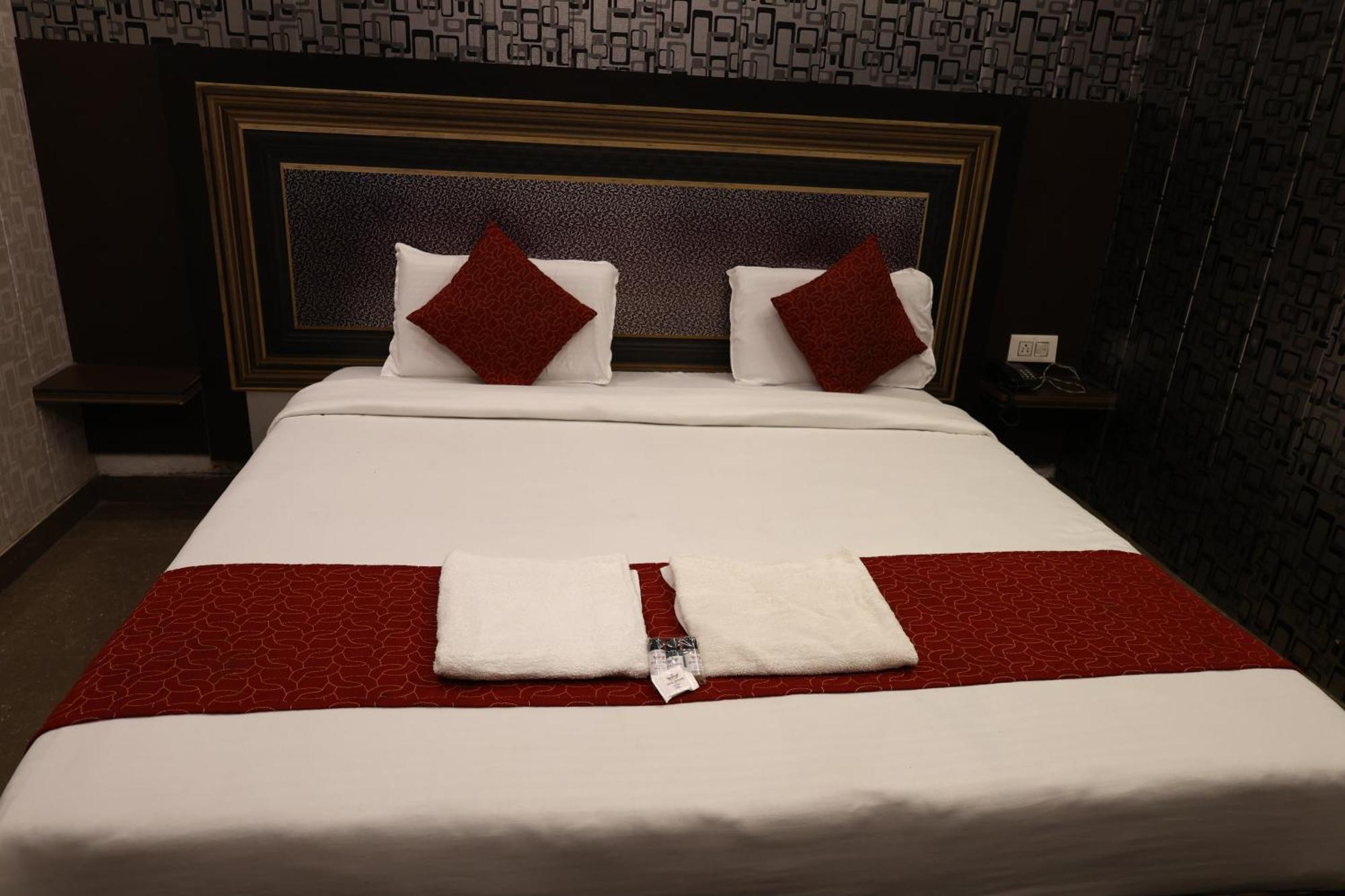 Hotel Pardesi 哈里瓦 外观 照片