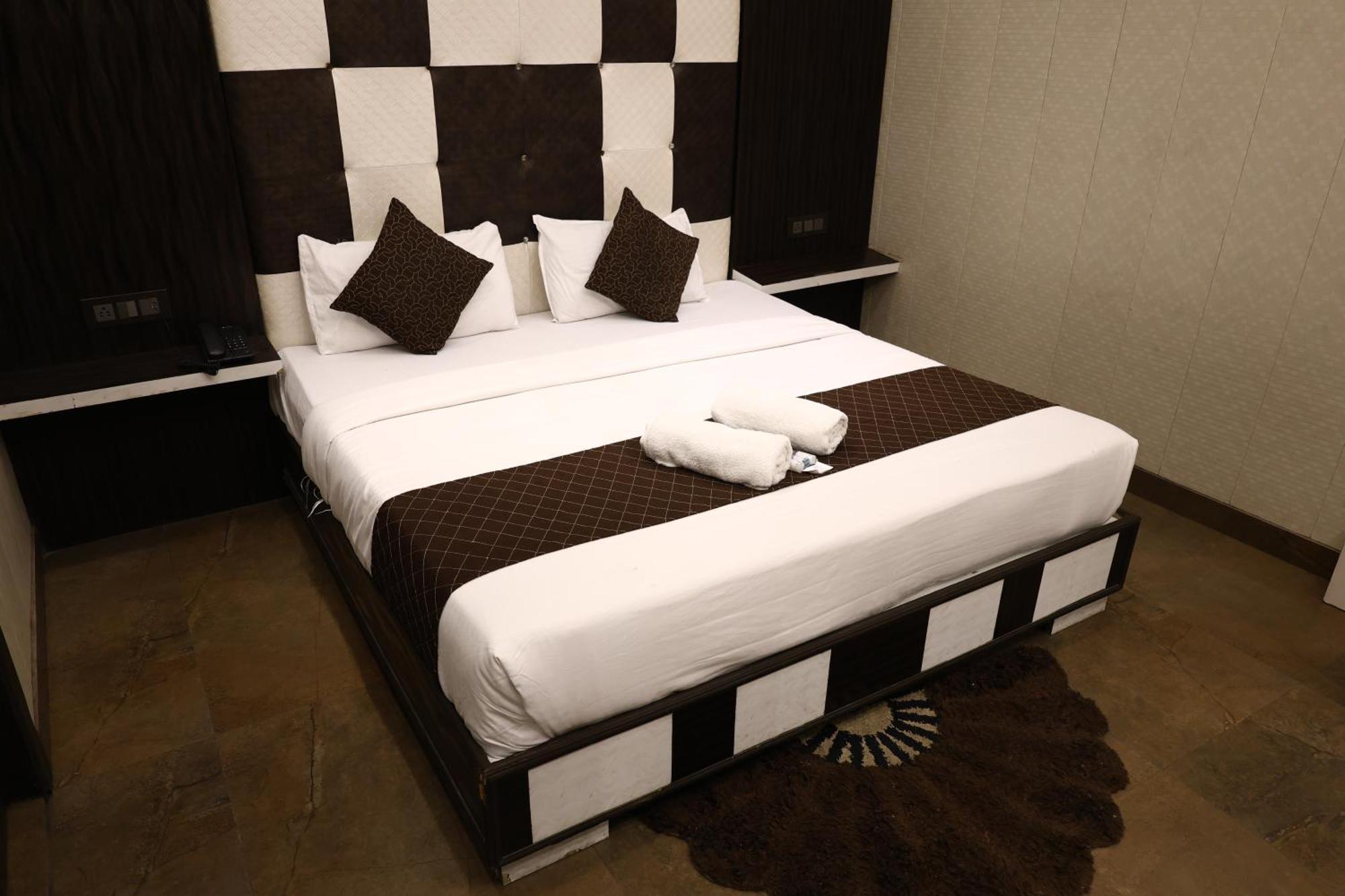 Hotel Pardesi 哈里瓦 外观 照片