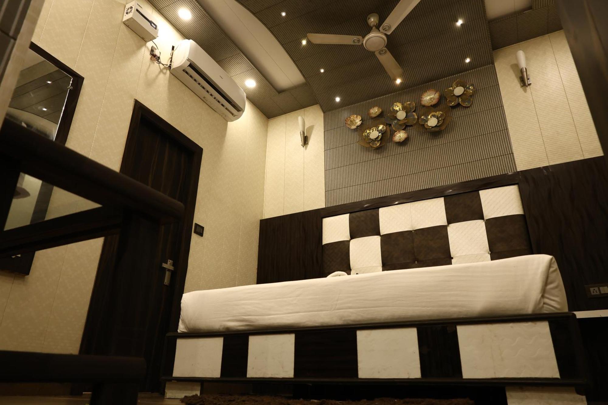 Hotel Pardesi 哈里瓦 外观 照片