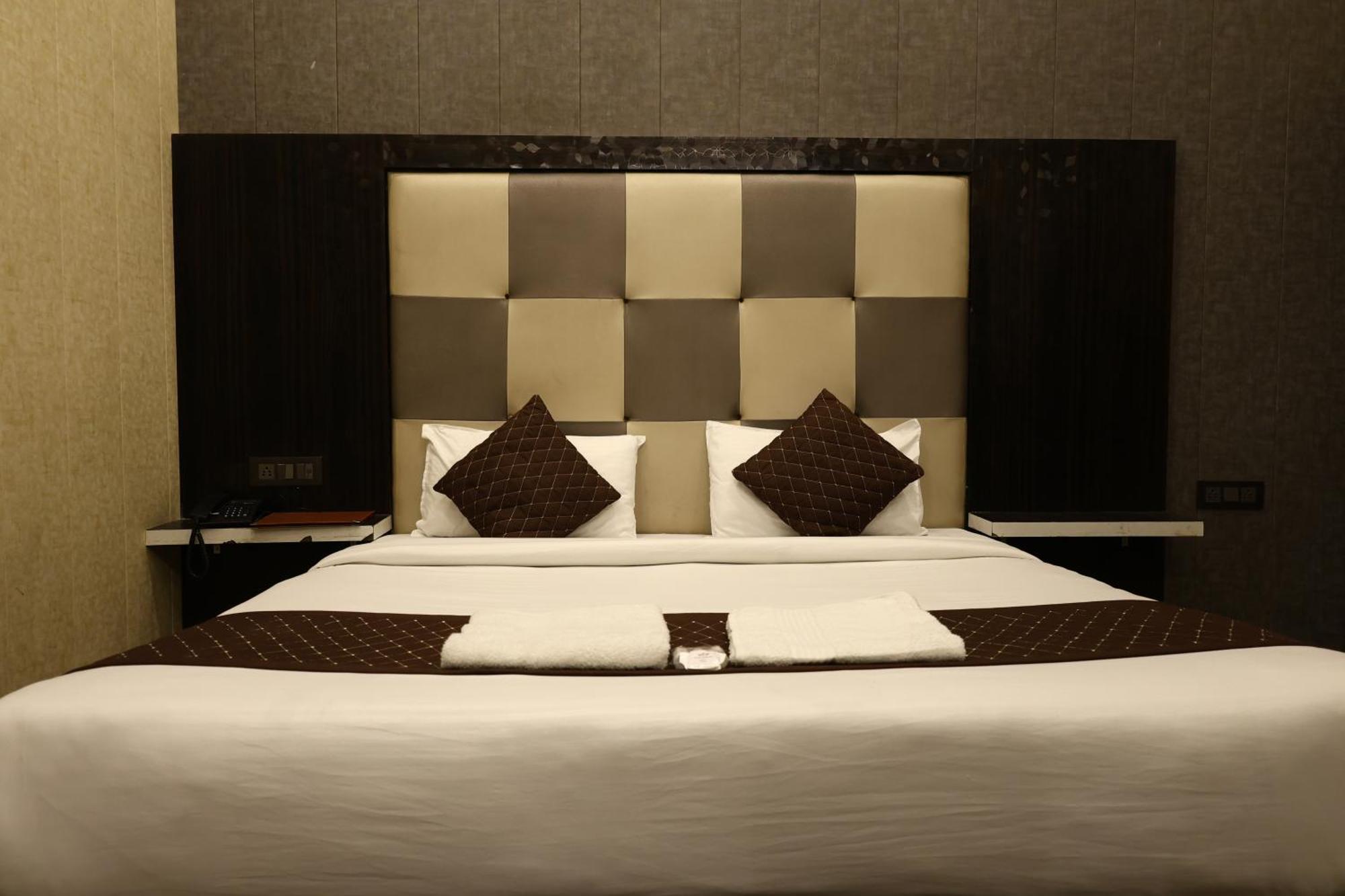 Hotel Pardesi 哈里瓦 外观 照片