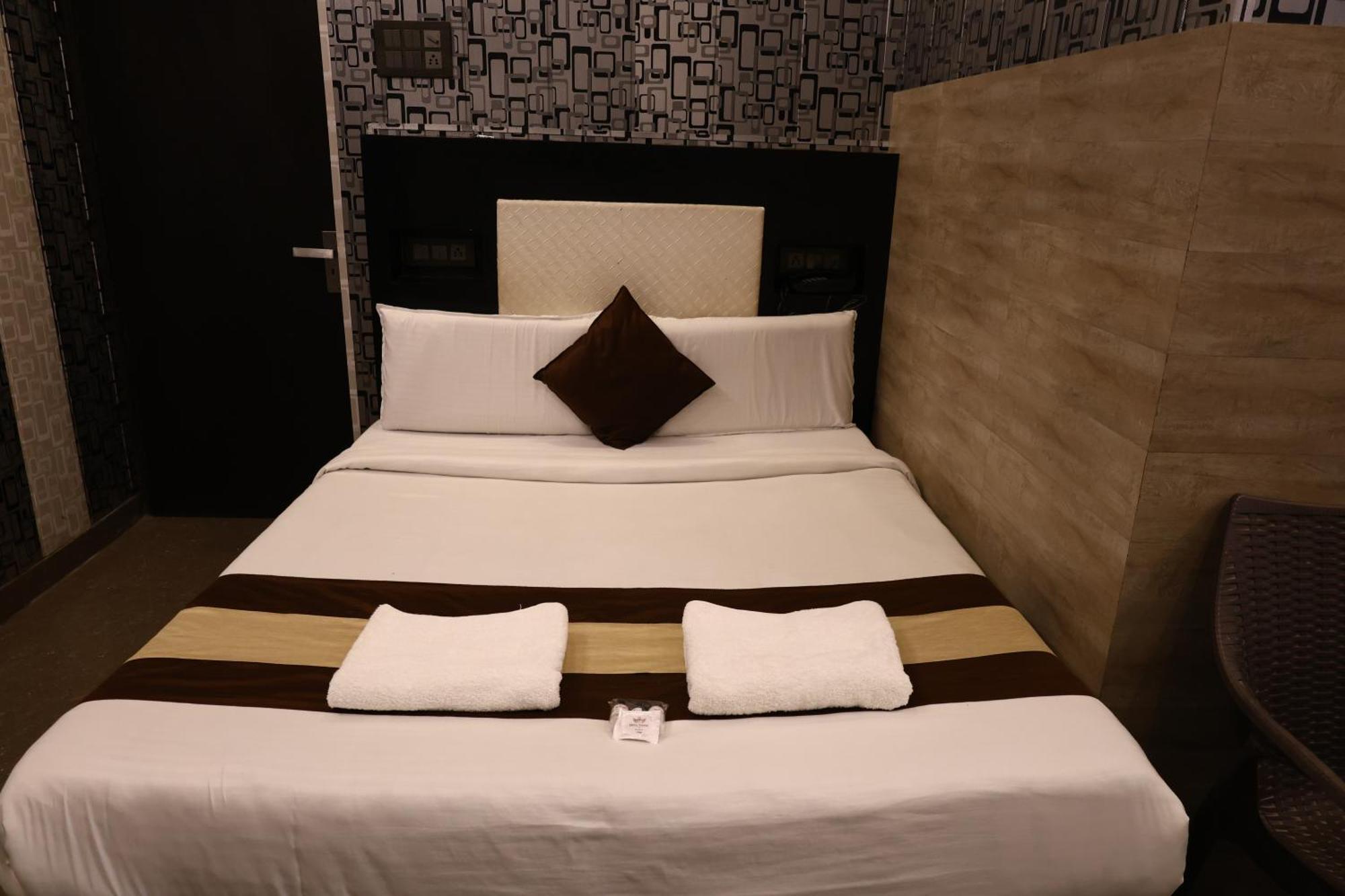 Hotel Pardesi 哈里瓦 外观 照片