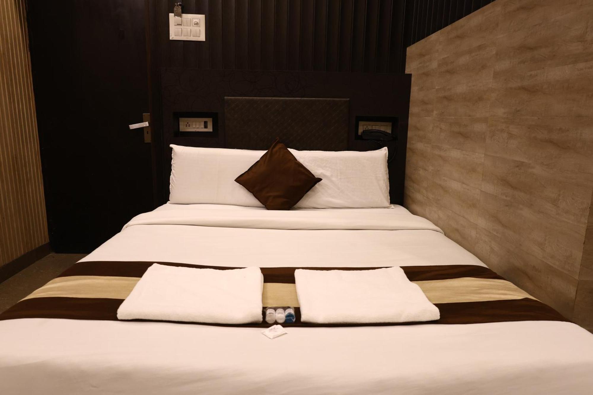 Hotel Pardesi 哈里瓦 外观 照片