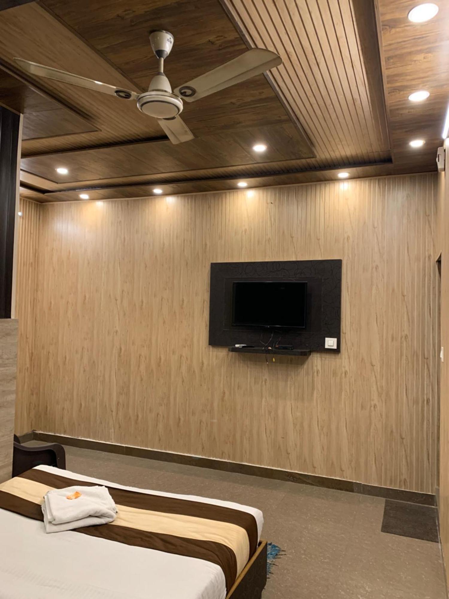 Hotel Pardesi 哈里瓦 外观 照片